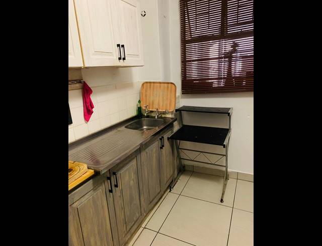 3 BEDROOM APARTMENT FOR SALE IN SUNNYSIDE